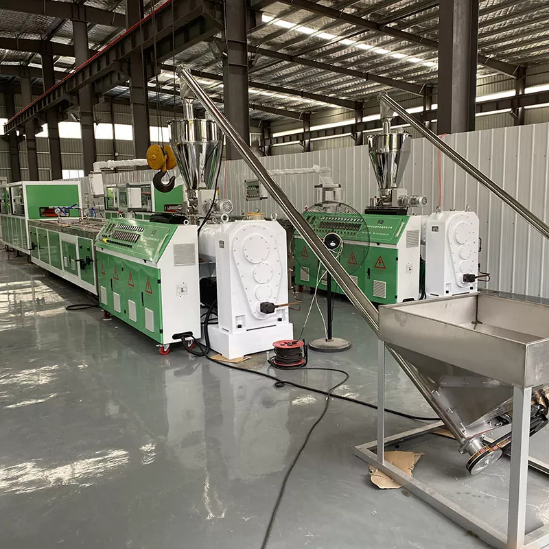 ¿Hay innovaciones en las líneas de producción de la puerta de acero de plástico de PVC y el perfil de ventana?